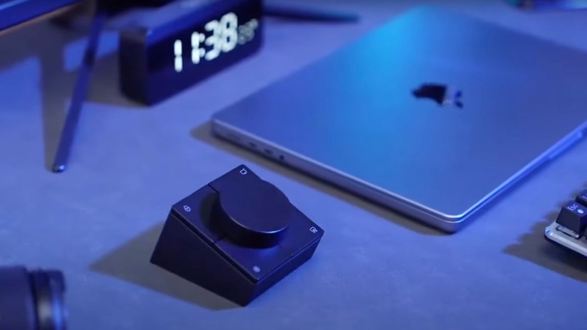 Incredibly compact 10-in-1 USB-C Hub has a dial for customization, 100W charging — HubKey includes five keys and a knob, now available on Kickstarter for $69