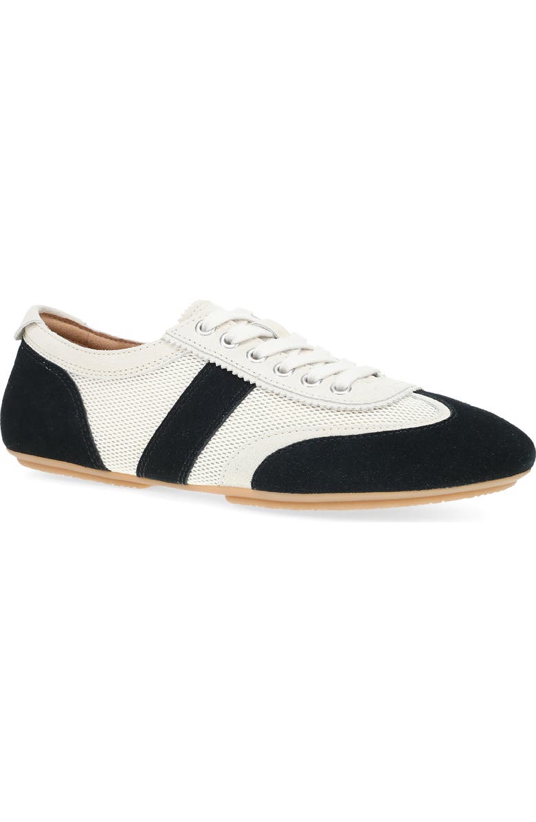 Milana Sneaker