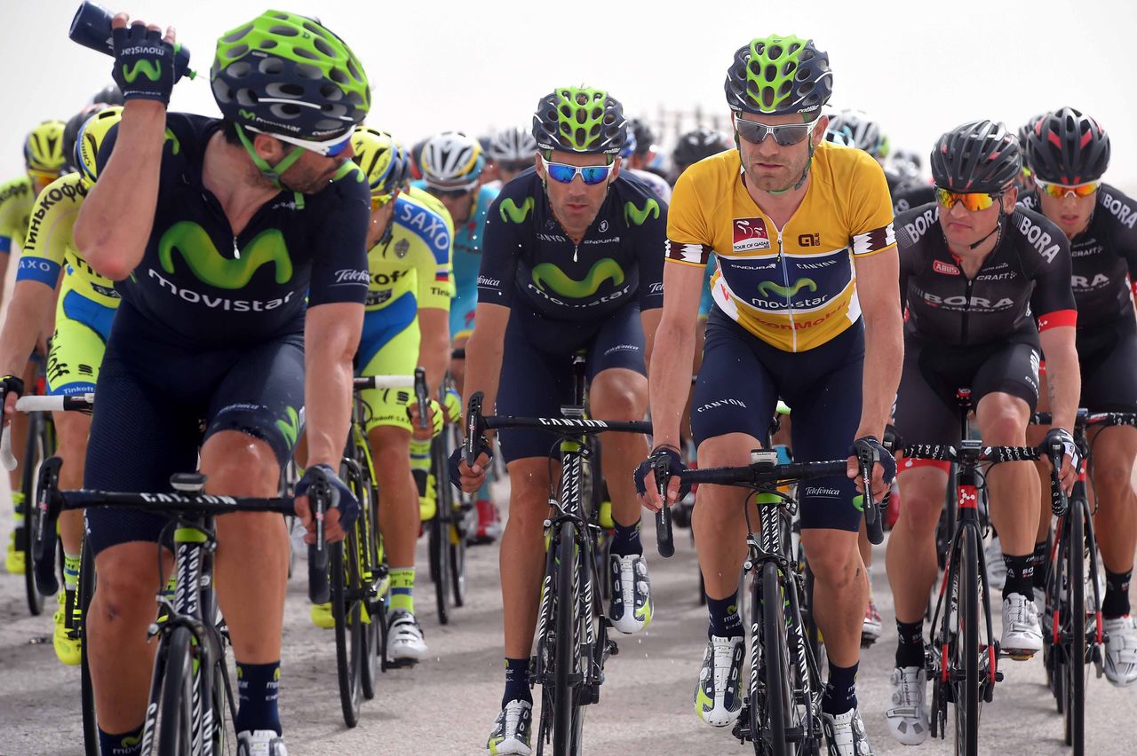 Movistar gives race leader JJ Rojas the bad news - they weren't going to catch the leaders