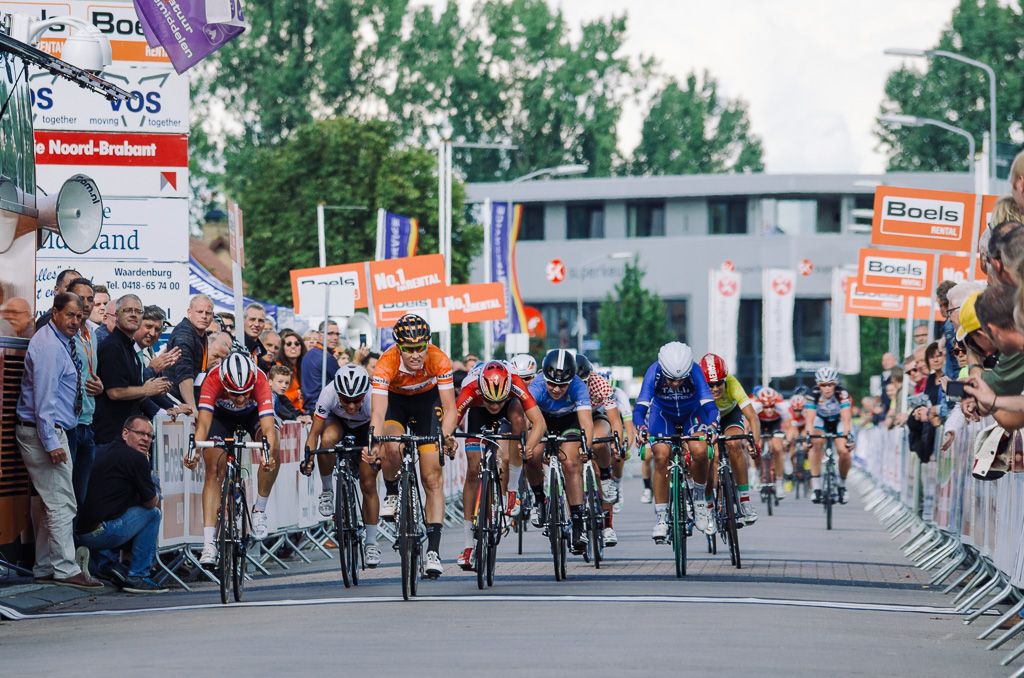 Jolien d'Hoore (Wiggle Honda) takes the win