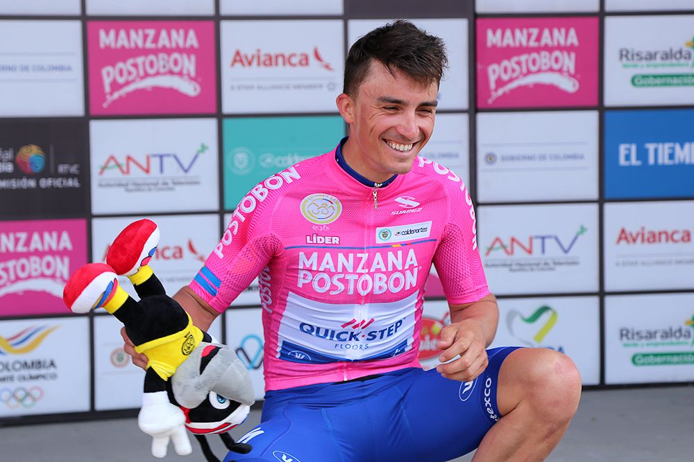 Julian Alaphilippe in the Colombia Oro y Paz leader's jersey after stage 4