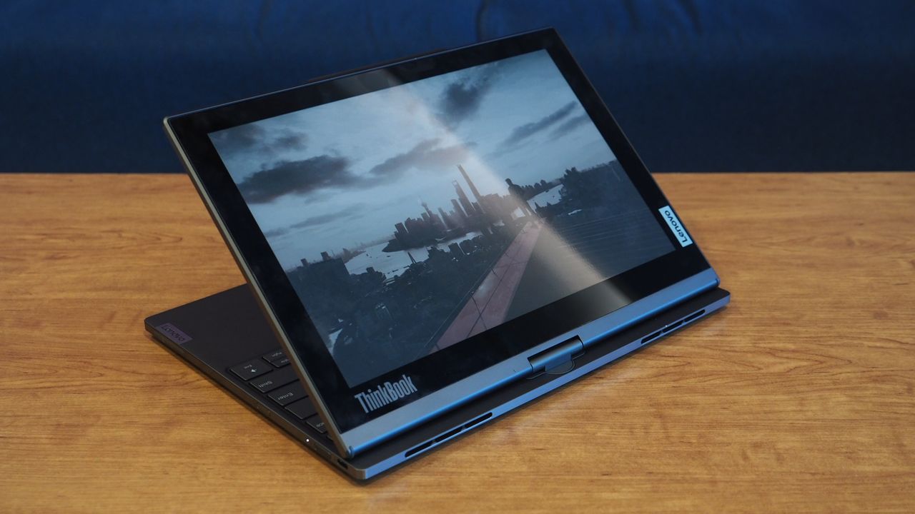 Lenovo ThinkBook Twist at CES 2023