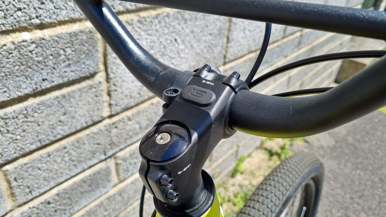 A close up of the Intellimount stem