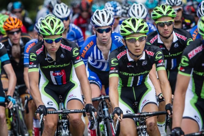 Peter Sagan (Cannondale) surrounded by teammates early in the race.