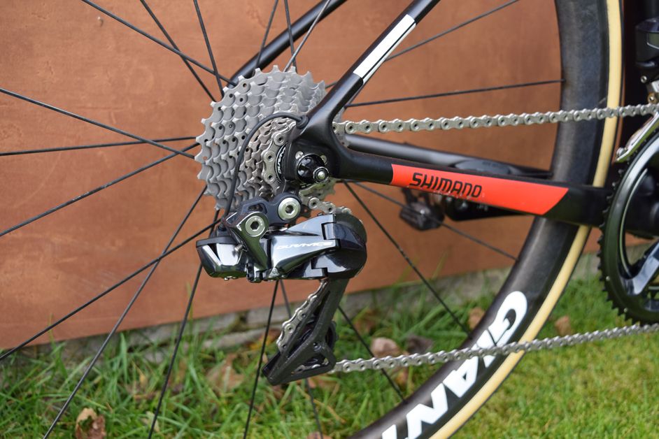 Dura-Ace chain, cassette and derailleurs adorn the Liv