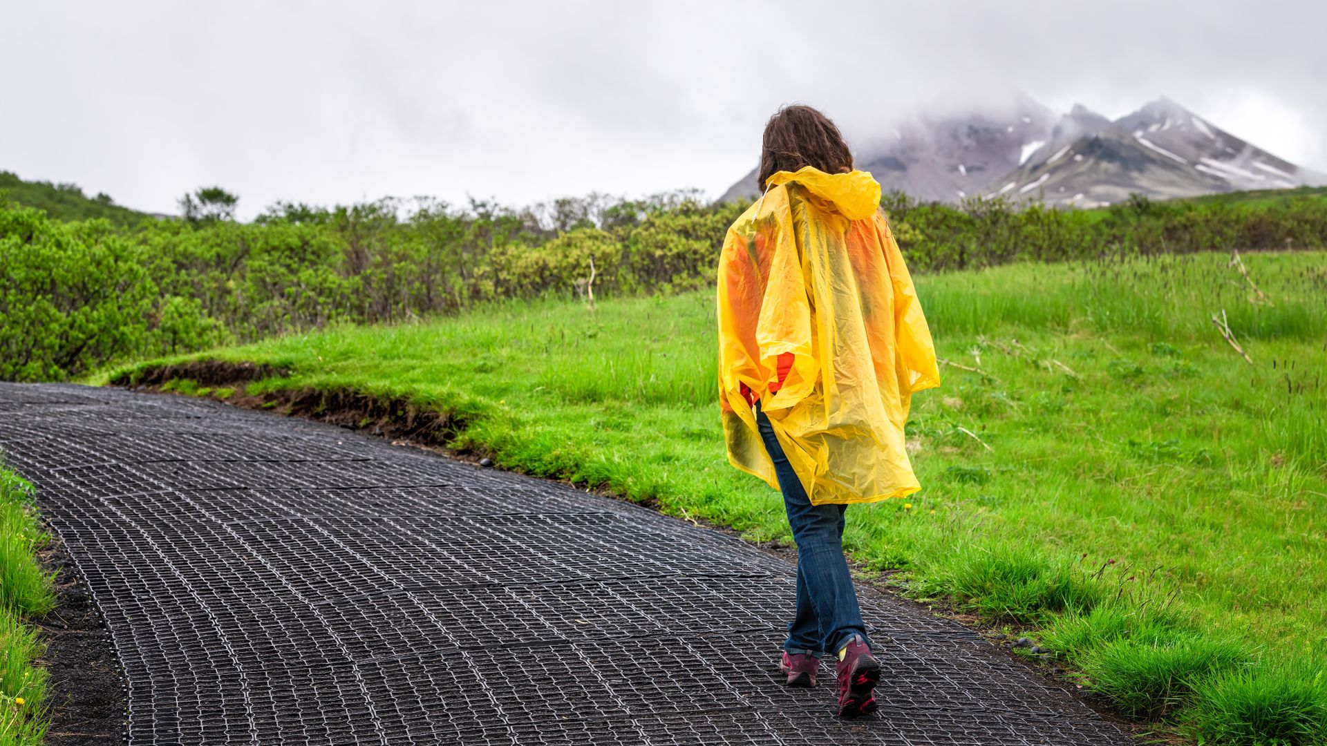 Poncho vs rain jacket what's best for rainy day hikes? Advnture