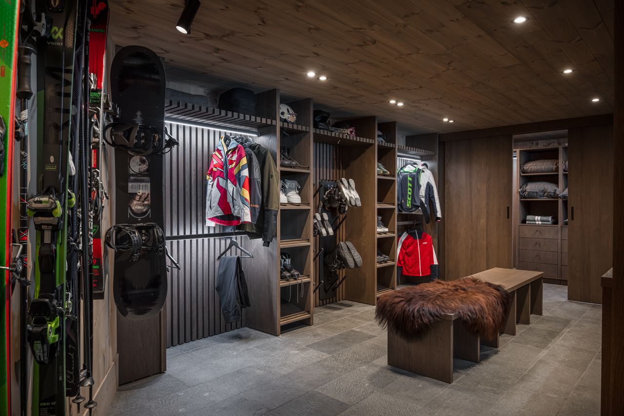 Interior shots of a modern and sleek ski chalet in Geilo
