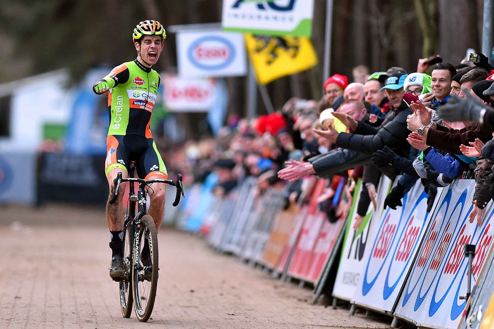 Wout Van Aert celebrates his 2016 Belgian cyclo-cross title.