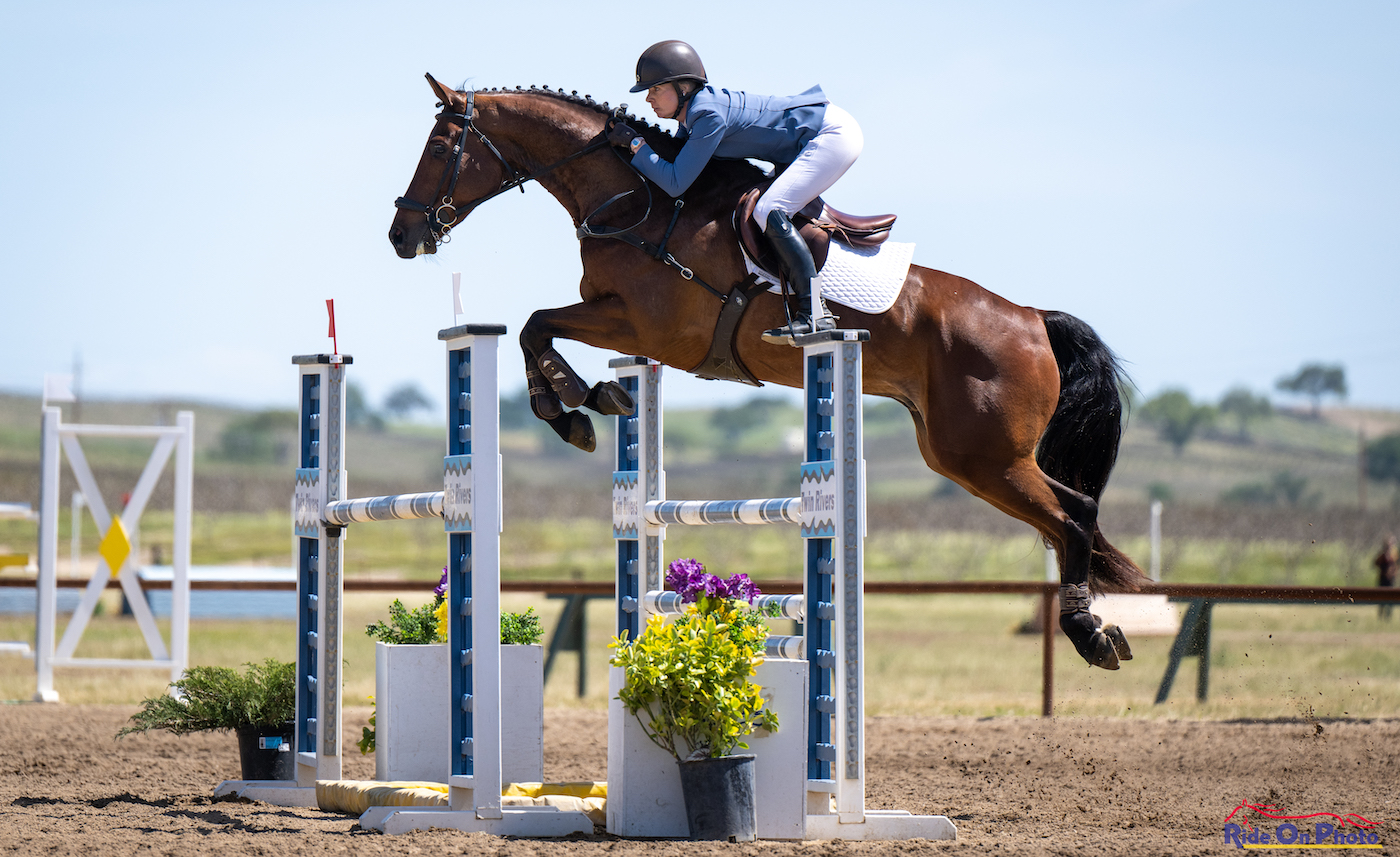 TwinriversHelen-Alliston-and-Flinterro-Z-CCI3L-Winner-Twin-Rivers-0423-3.jpg