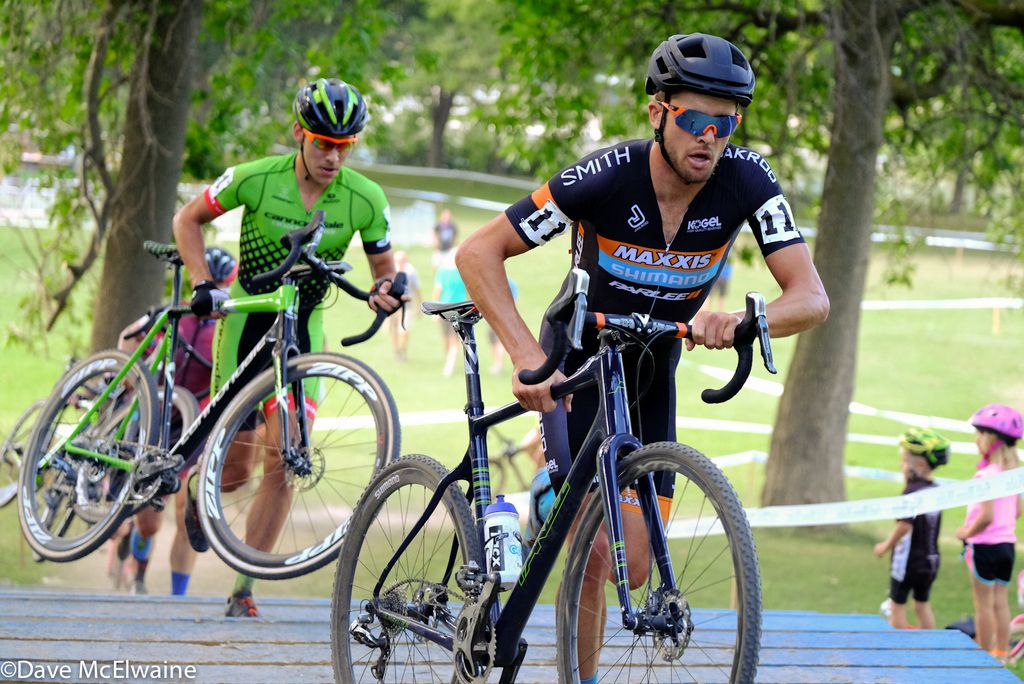 Danny Summerhill (Maxxis Shimano) and Curtis White running the "Belgian Steps"