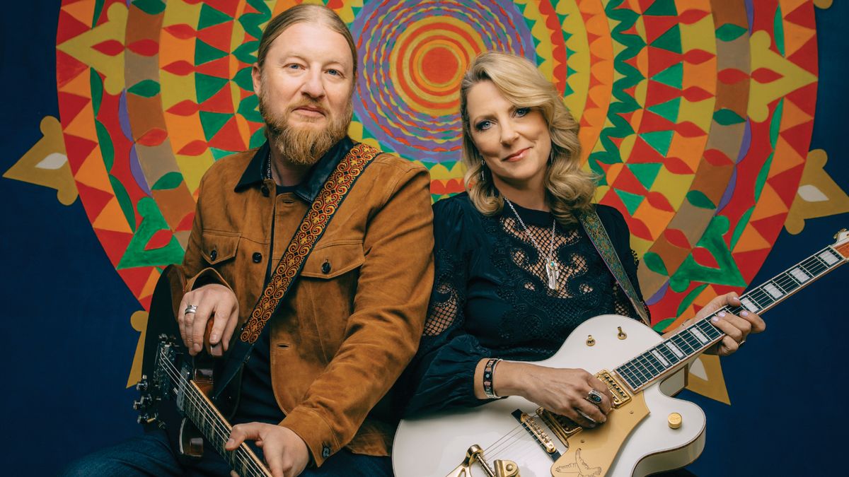 "Your Recorded Music Is Your Legacy": Derek Trucks and Susan Tedeschi Reveal the Guitar Secrets Behind ‘I Am the Moon’