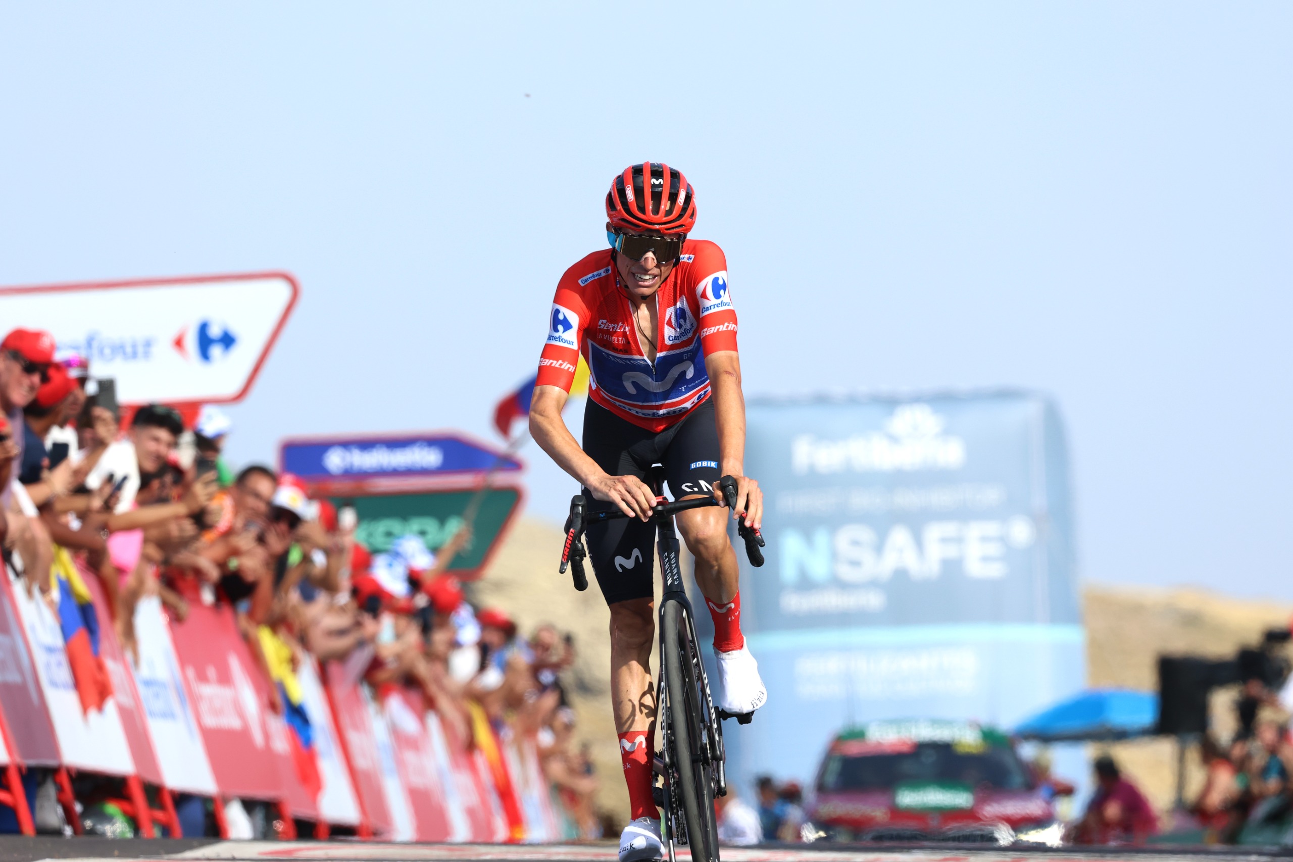 Enric Mas finishes stage 12 of the Vuelta a Espa&ntilde;a in the red jersey