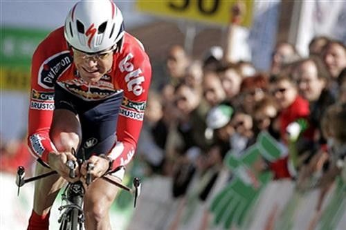 Last year's winner Cadel Evans will again lead his Predictor-Lotto team
