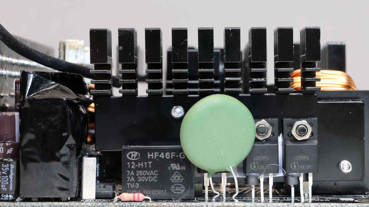 EVGA 1000 G6