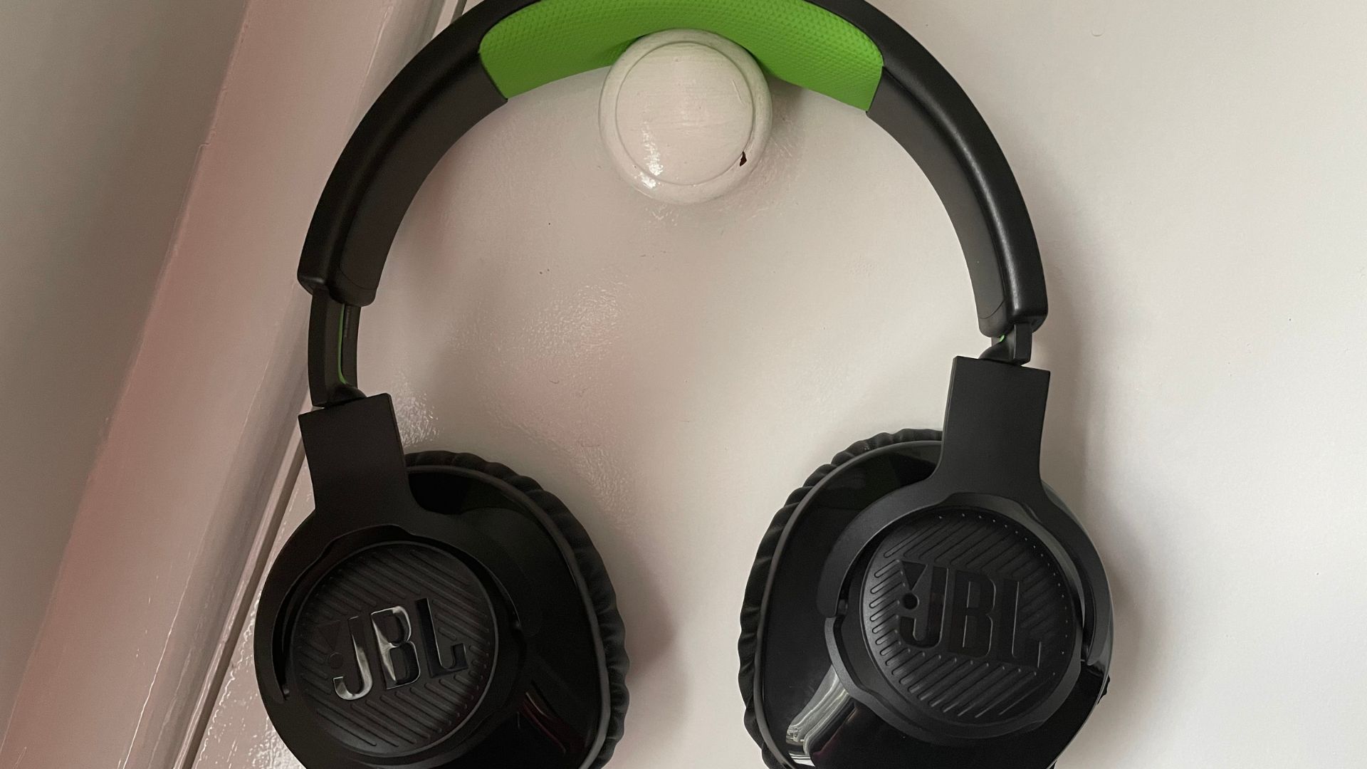 JBL Quantum 100 - Wired Over-Ear Gaming Headphones - Black,  Large : Video Games
