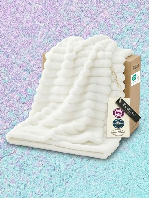 Bedsure Gentlesoft White Throw Blanket, 50x60 Inches