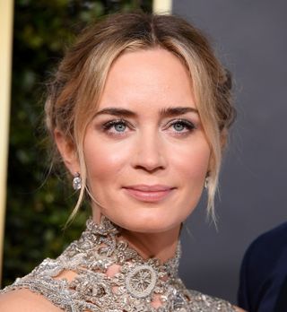 classic makeup emily blunt