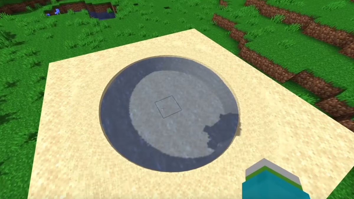 Minecraft wizard somehow makes a perfectly smooth circle without