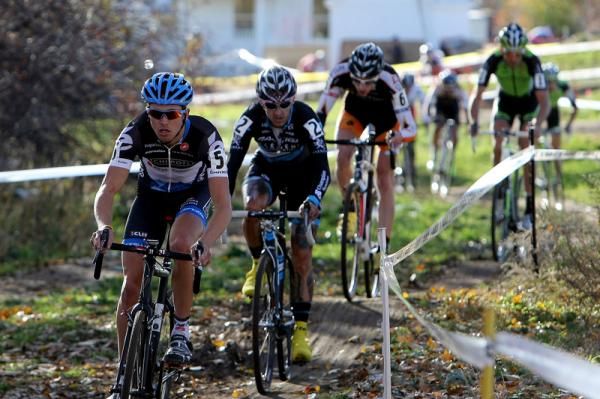 Danny Summerhill (Garmin-Chipotle) leading the front group.