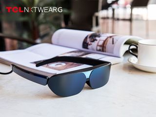 Tcl Nxtwear G Wearable Display With Logo