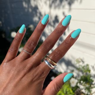 @themaniclub tiffany blue manicure