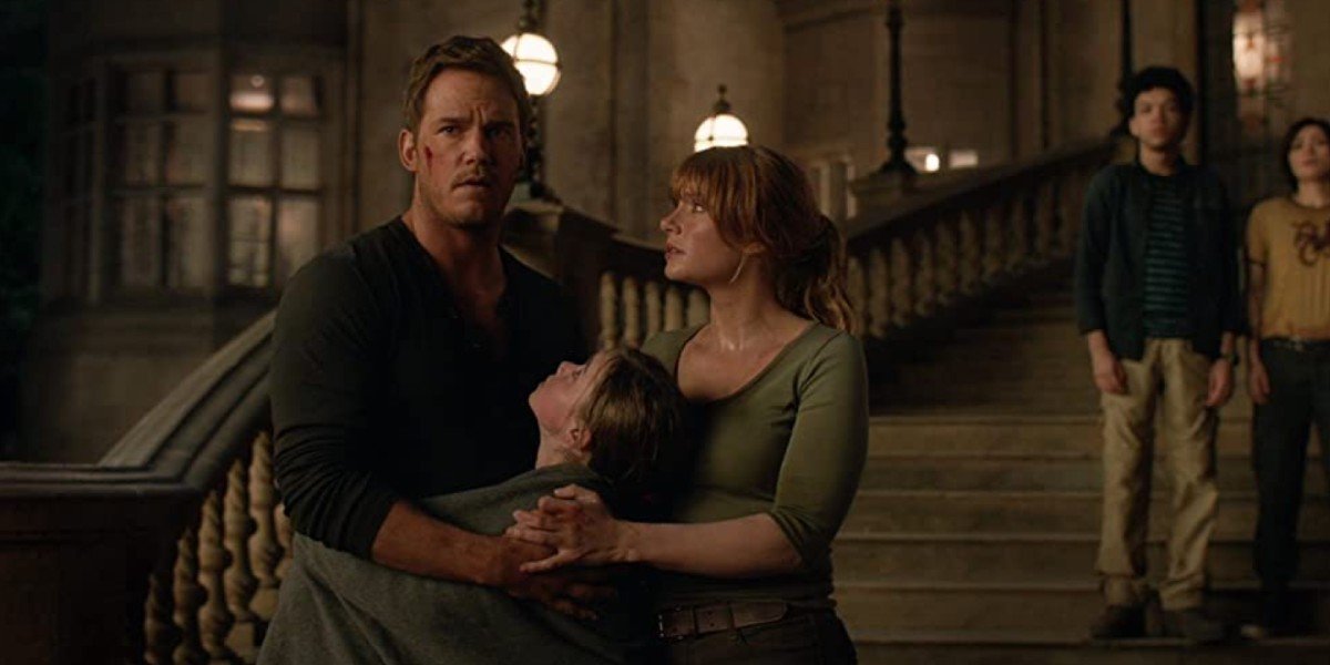 Chris Pratt and Bryce Dallas Howard in Jurassic World: Fallen Kingdom