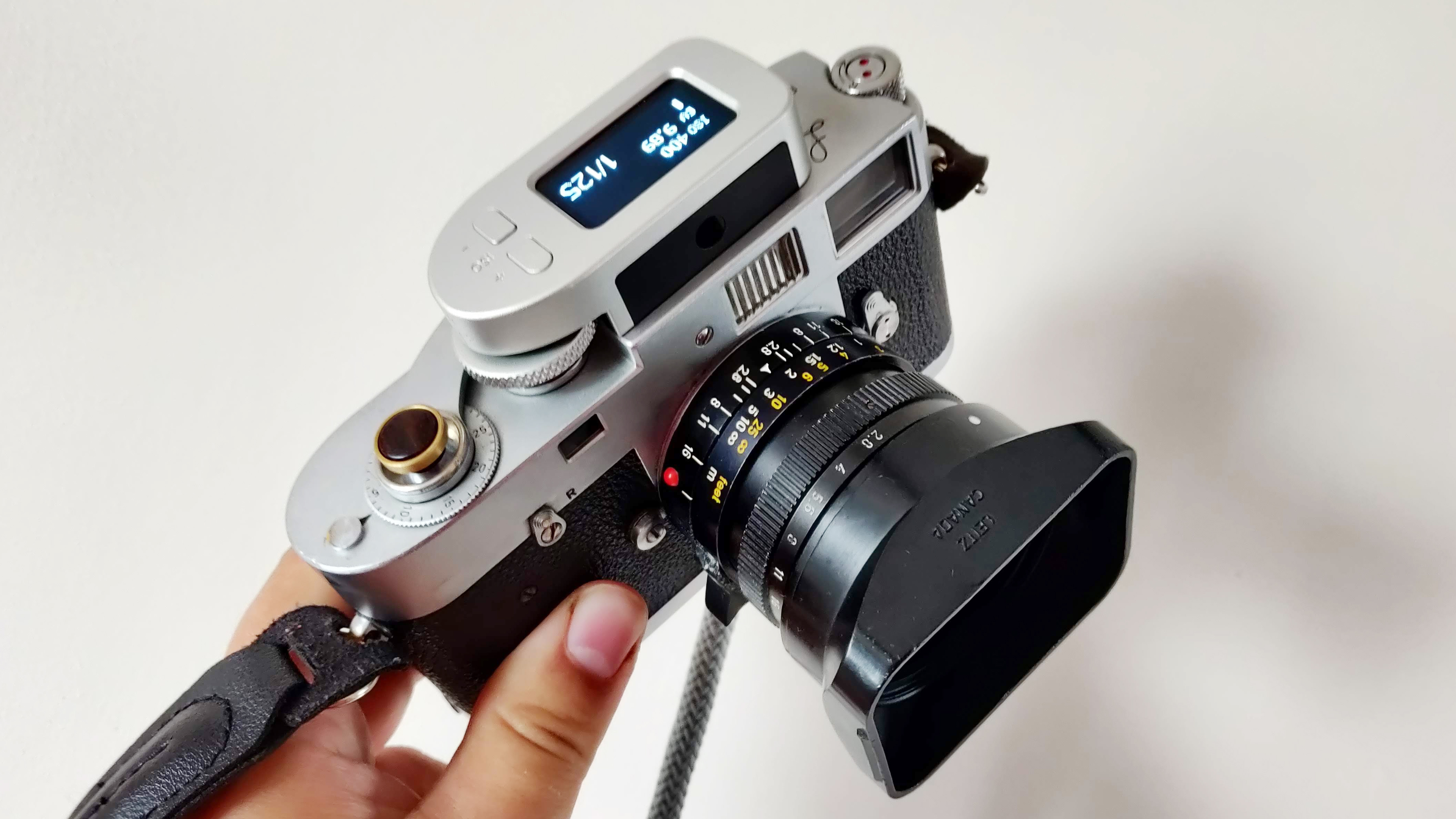 Keks M-Meter on a Leica M2