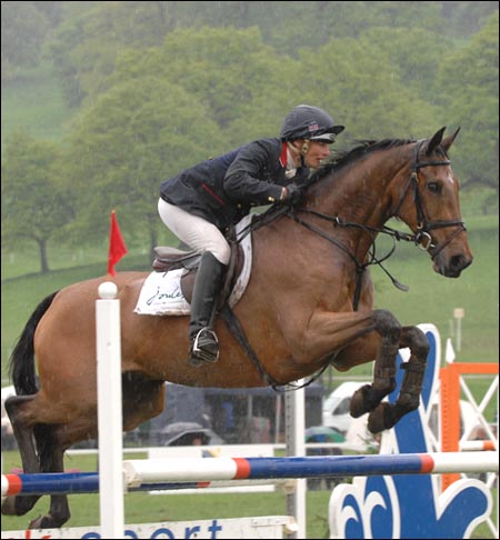 Mary King jumps a clear round to win the Chatsworth Nissan International Horse Trials
