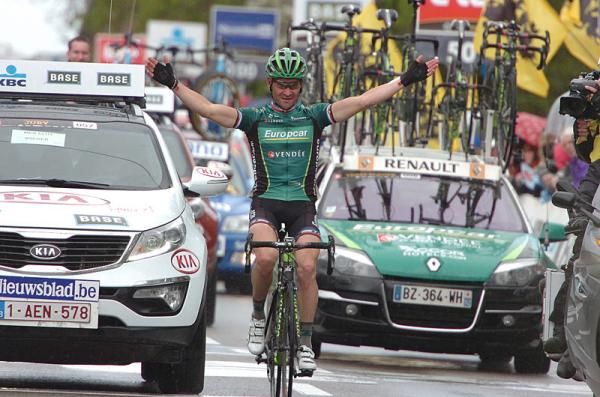 Thomas Voeckler (Europcar) celebrates victory