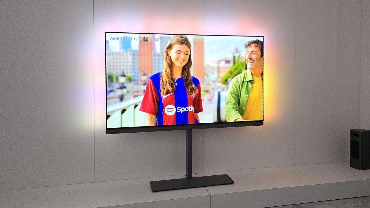 Philips OLED 959 prototype with Ambilight Plus