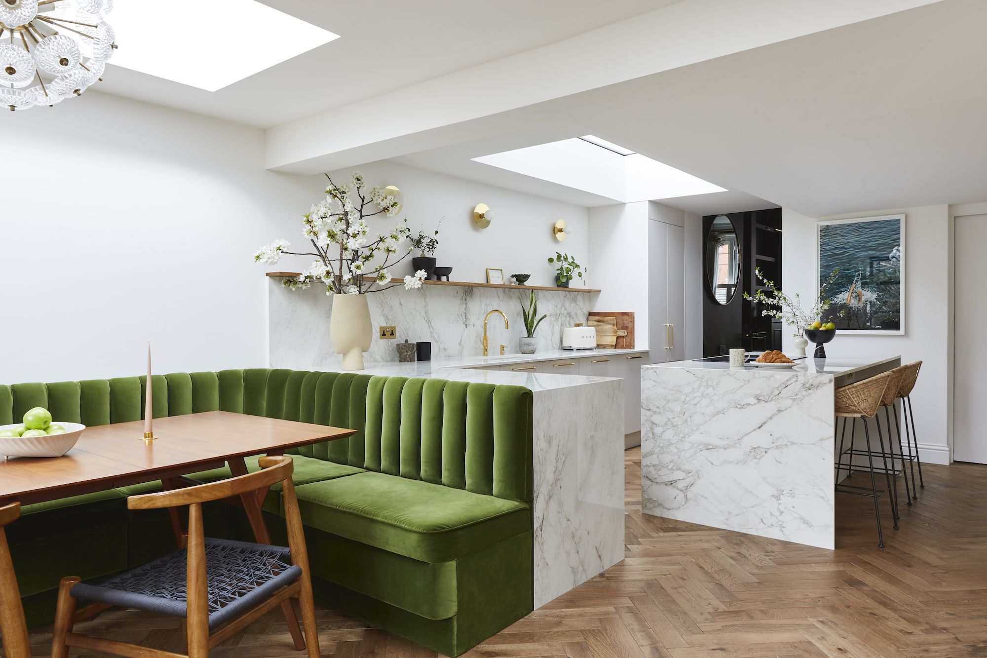 Kitchen island ideas with seating - 15 built-in seating ideas for your ...
