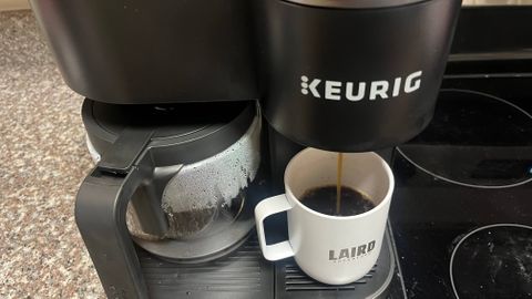 Keurig k-duo pouring coffee on review