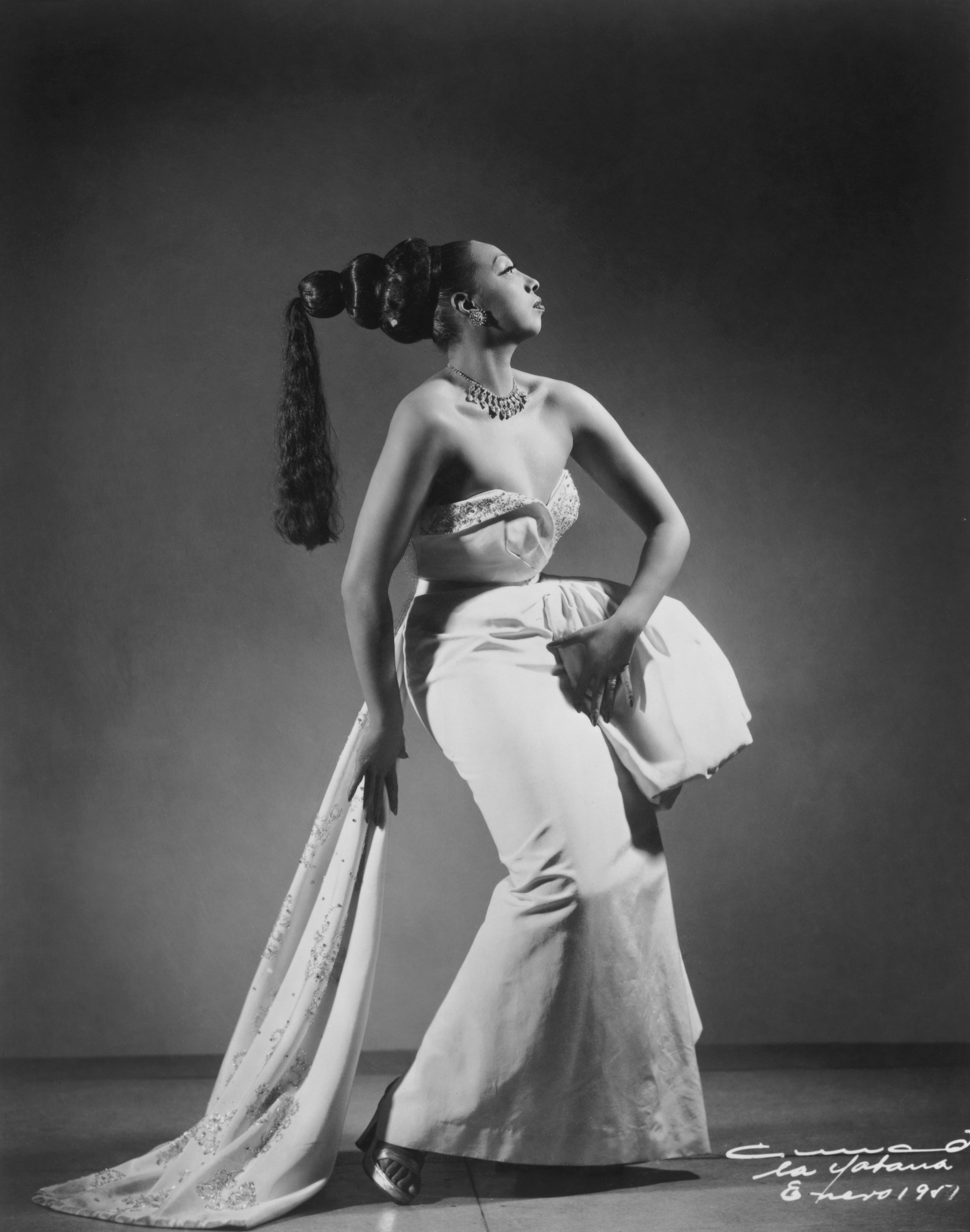 Iconic ponytails: Josephine Baker Portrait Session