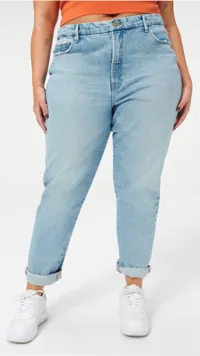 Good American best plus-size jeans and best jeans for women with curves