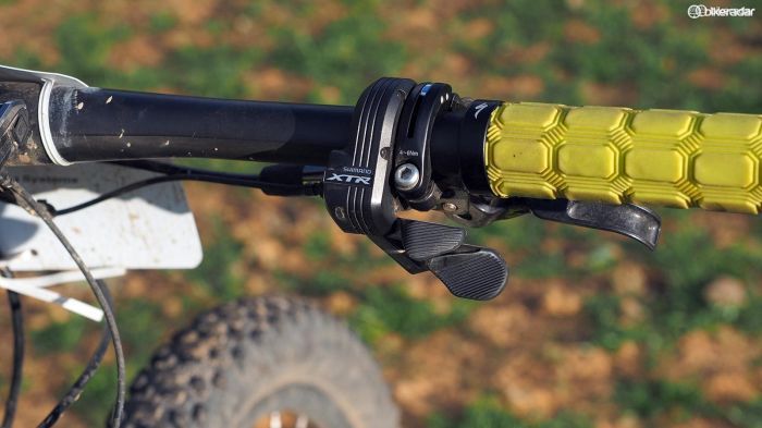 The rotary shifter looks and feels slick but none of us ever quite got on with its ergonomics