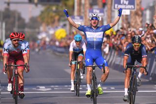 Elia Viviani (Quick-Step Floors) wins the Dubai Tour.