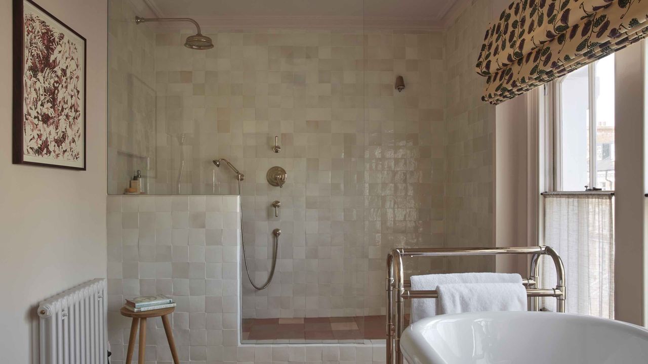 10 Small Bathroom Shower Ideas to Elevate Smaller Spaces | Livingetc