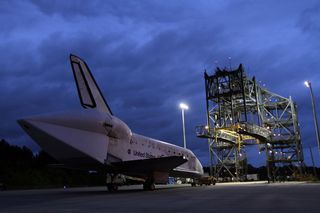Space Shuttle Discovery Move Complete