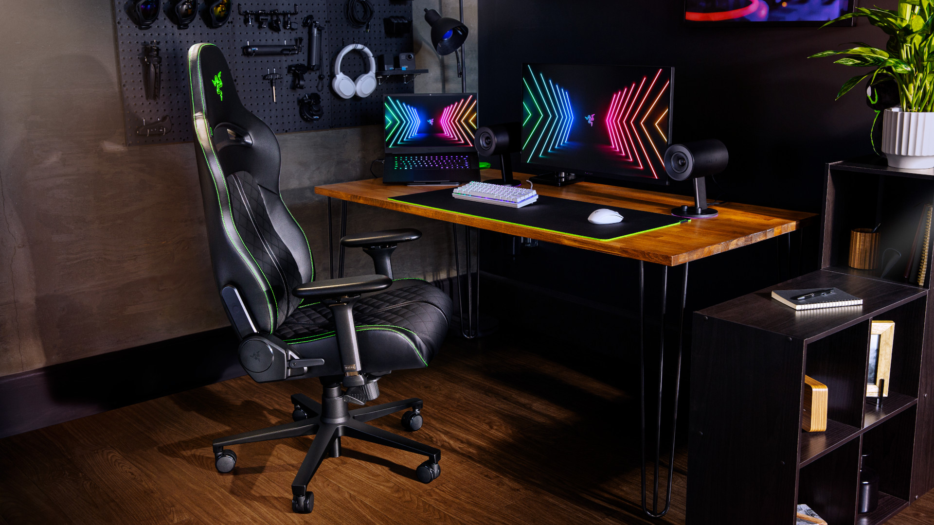 Razer Enki chair shown at an angle