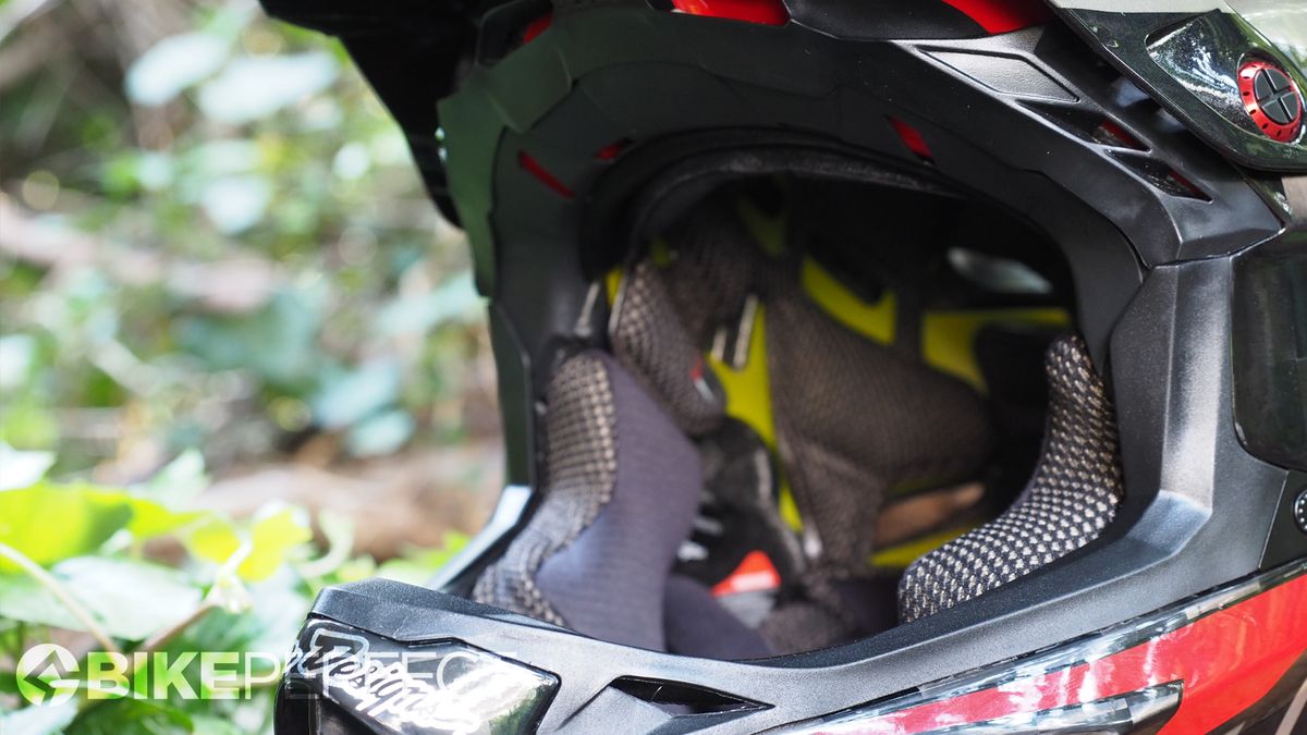 Troy Lee Designs D4 Carbon Helmet