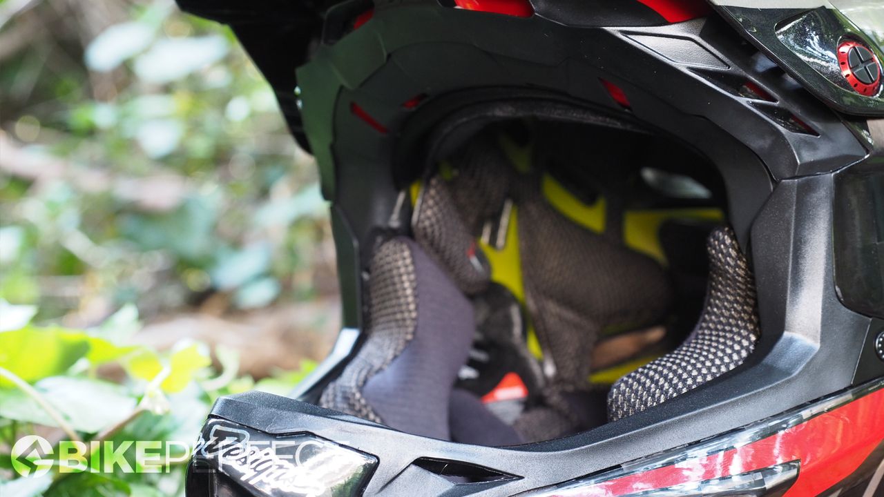 Troy Lee Designs D4 Carbon Helmet