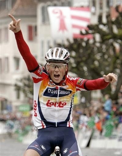 Horner's unique victory salute