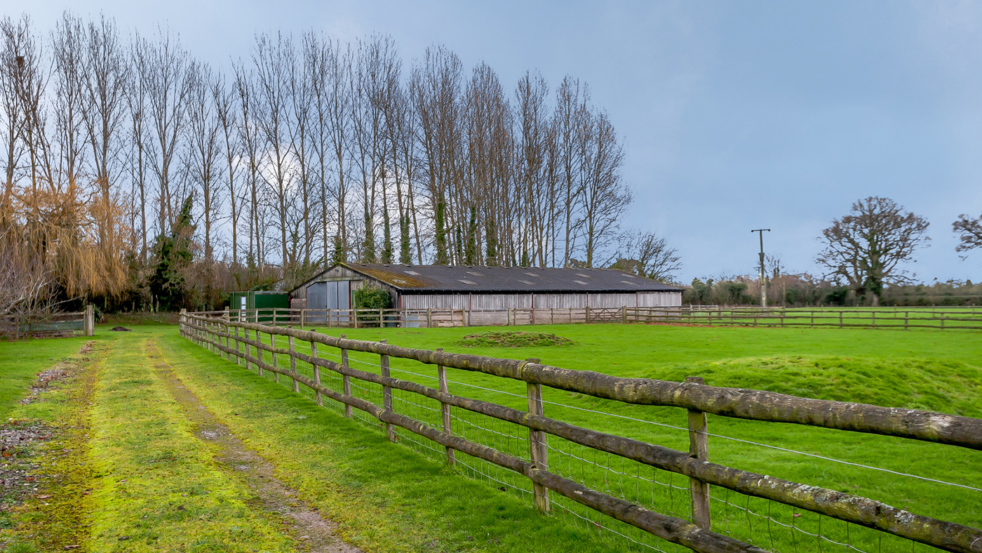 Crowmoor Lane, Tillington - Hunters (4)