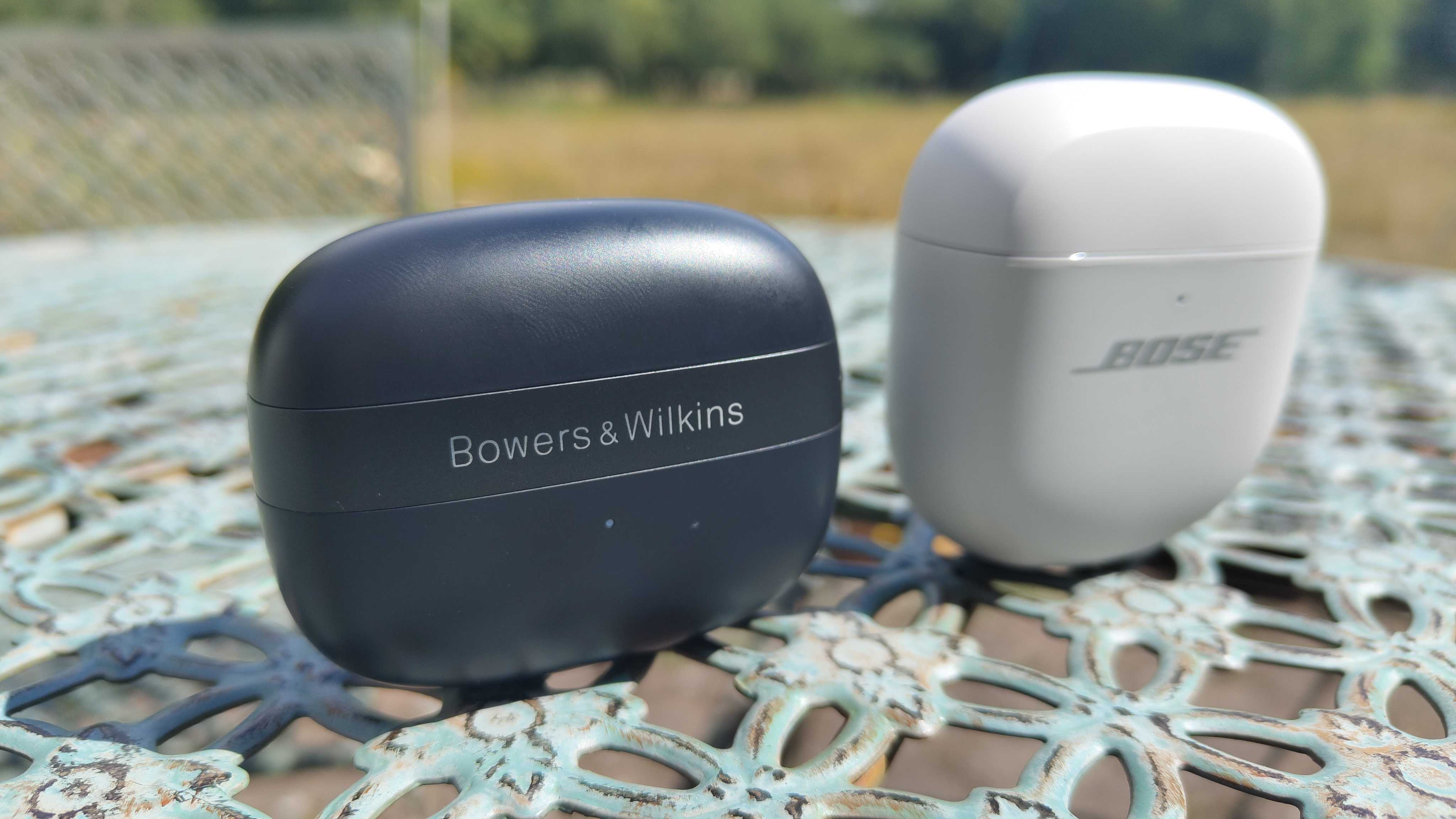 Bowers & Wilkins Pi8 vs Bose QuietComfort Ultra Earbuds (2nd Gen)