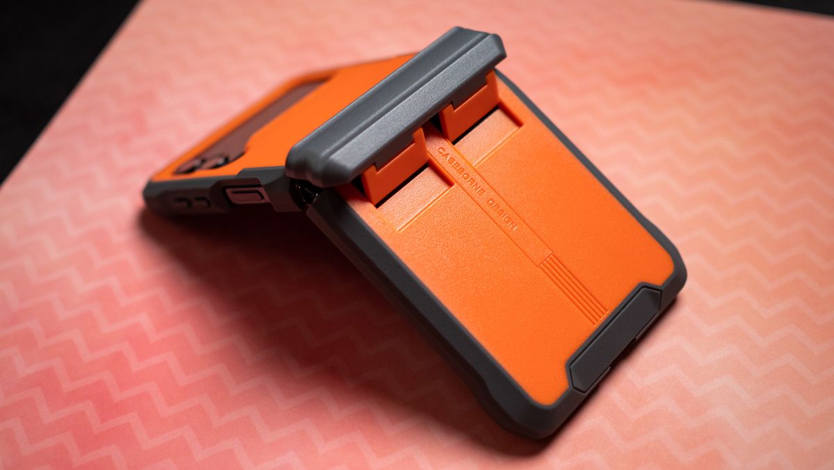 Need a good rugged case for the Galaxy Z Flip 4? Look no further