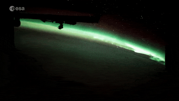 Auroras From ISS PNMAQ7gV4ivrN3YPnMHta-970-80