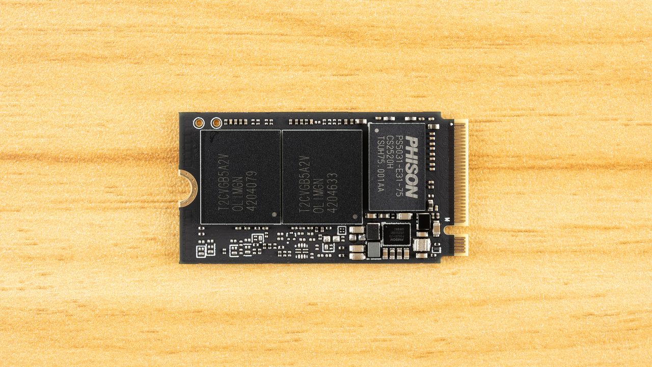 Corsair MP700 Micro 4TB SSD