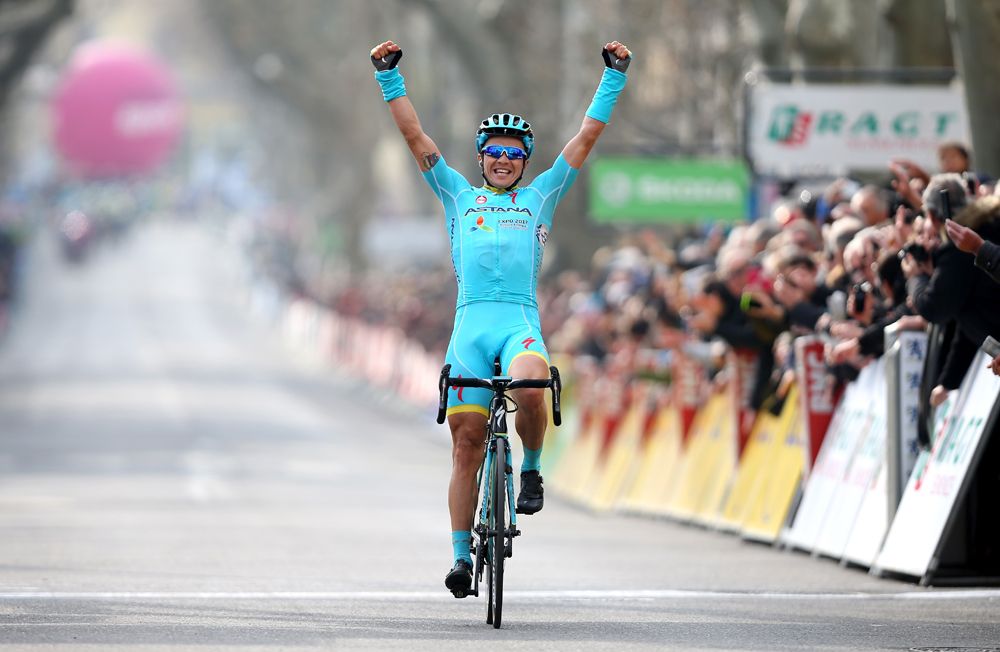 Alexey Lutsenko celebrates his Paris-Nice win