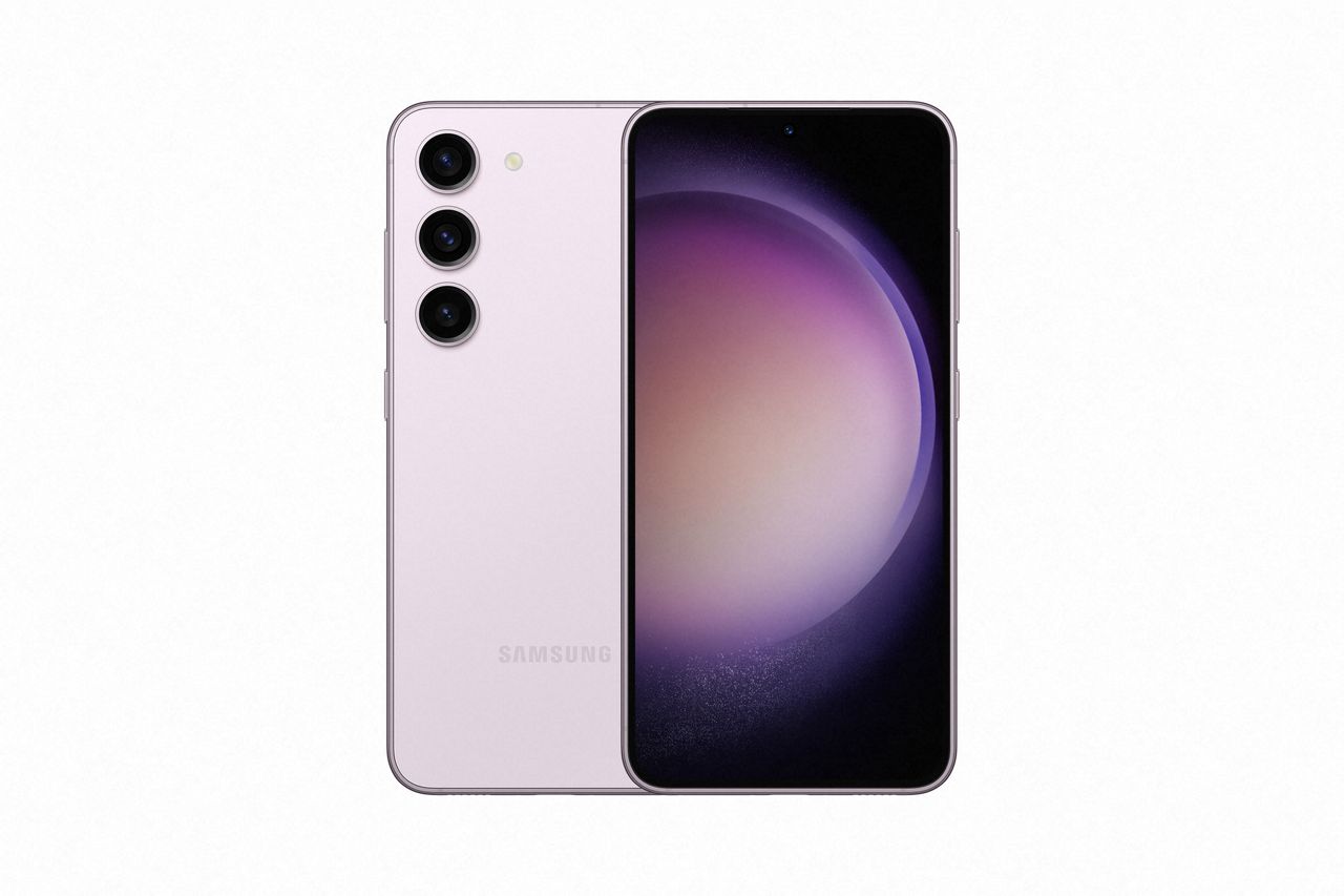 Official images of the Galaxy S23 in Lavender, from the front and back