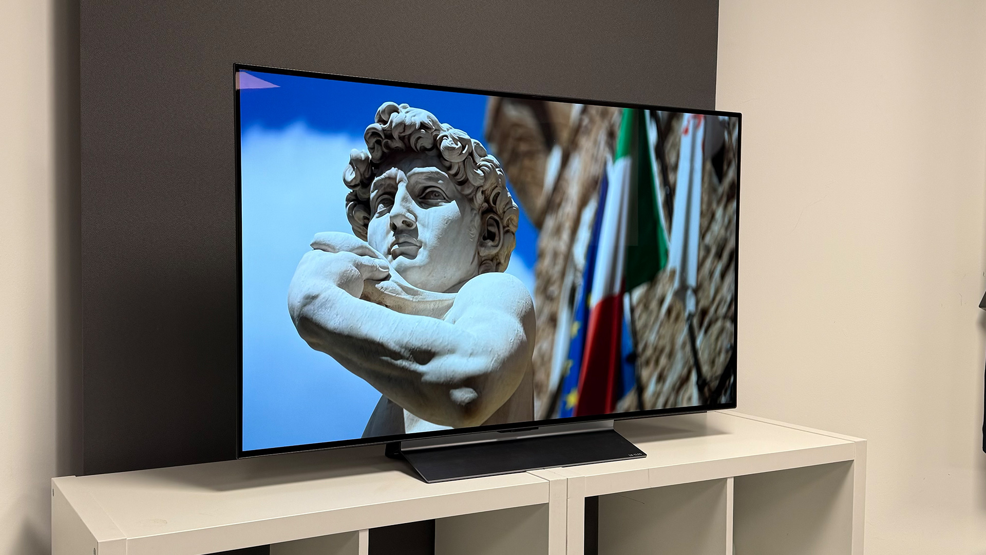 LG C5 48-inch OLED TV